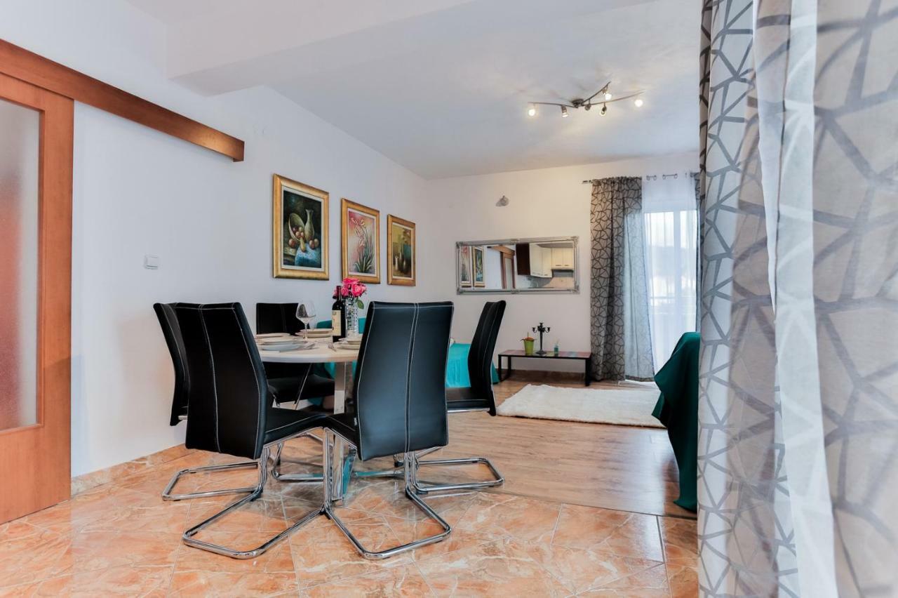 Scandalli Apartment Sevid