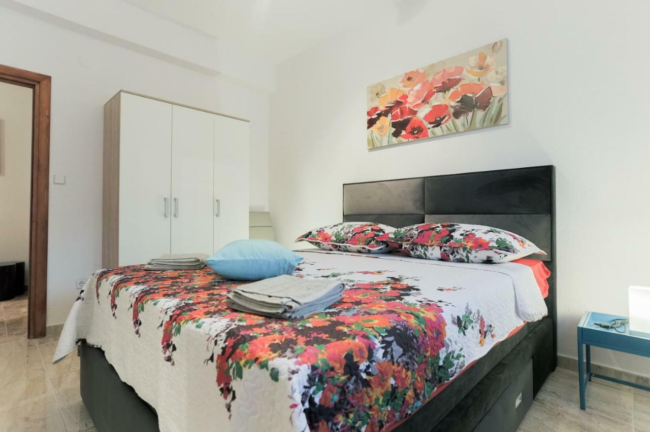 Apartment Scandalli *
