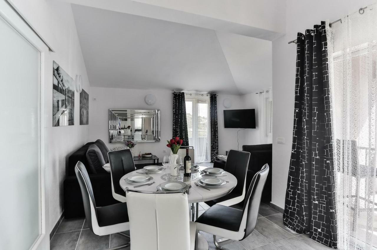Scandalli Apartment Sevid