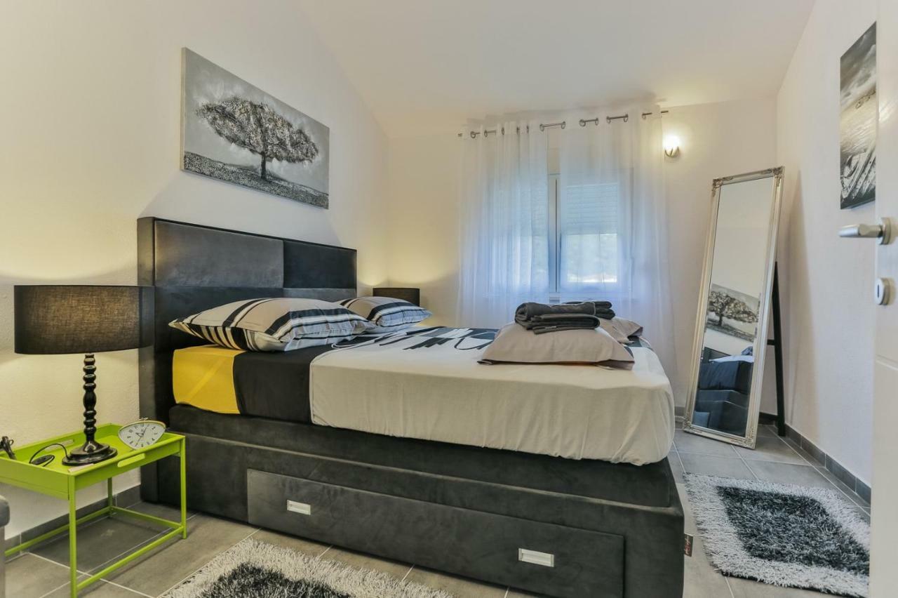 Scandalli Sevid